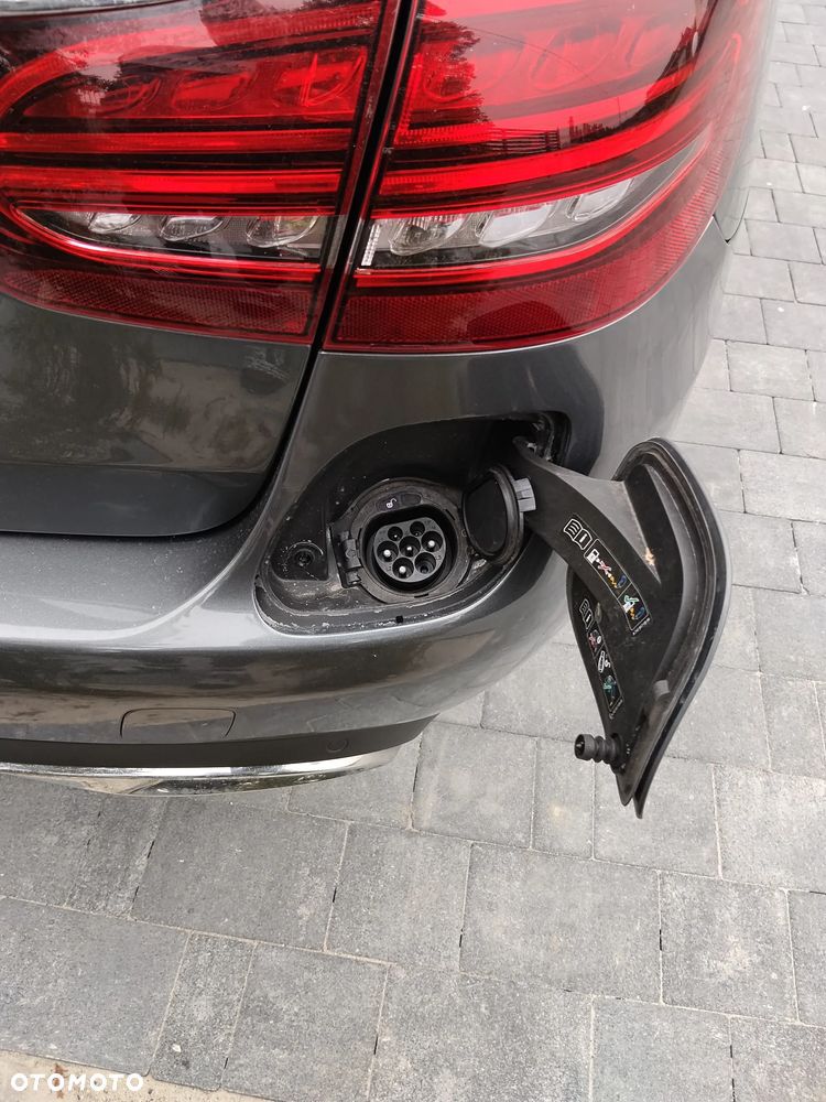 Mercedes-Benz Klasa C 300 de 9G-TRONIC Avantgarde - 22