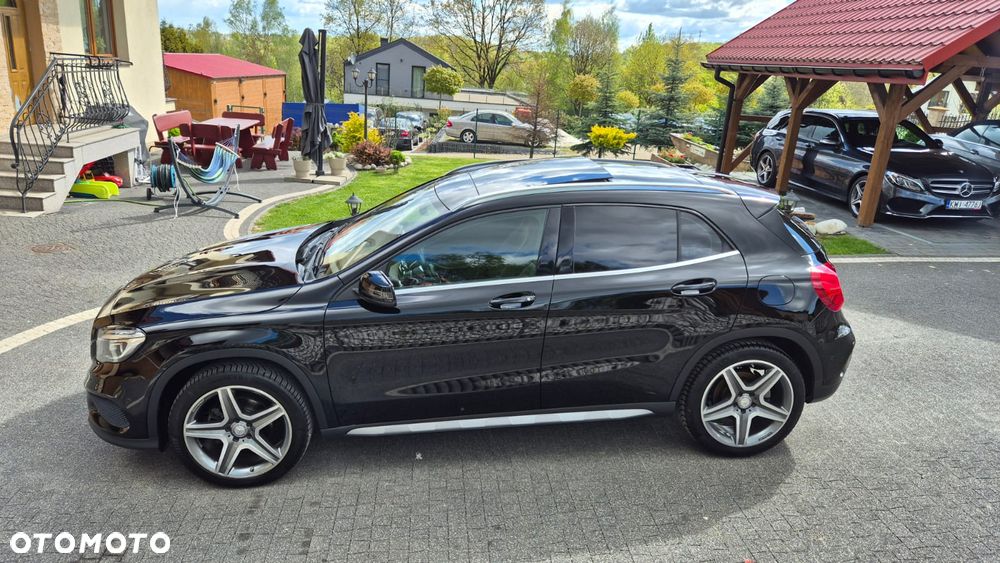 Mercedes-Benz GLA 200 7G-DCT AMG Line - 7