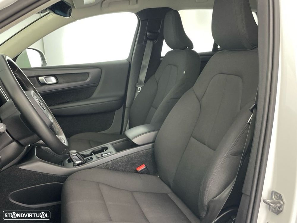 Volvo XC 40 2.0 D3 Momentum Plus Geartronic - 17