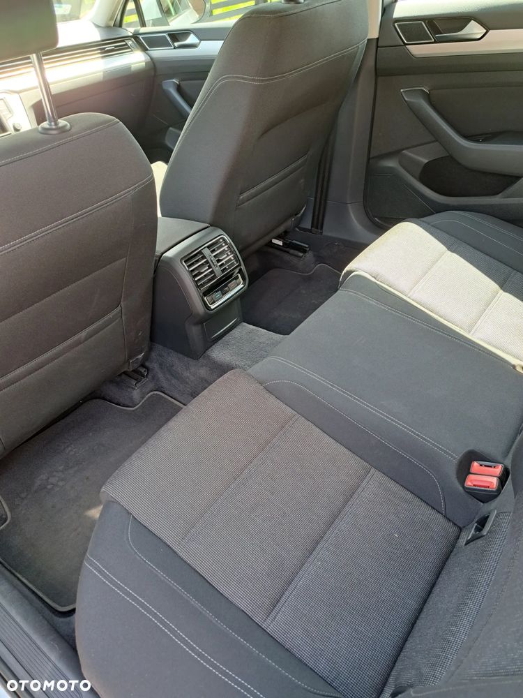 Volkswagen Passat 2.0 TDI BMT Comfortline - 6