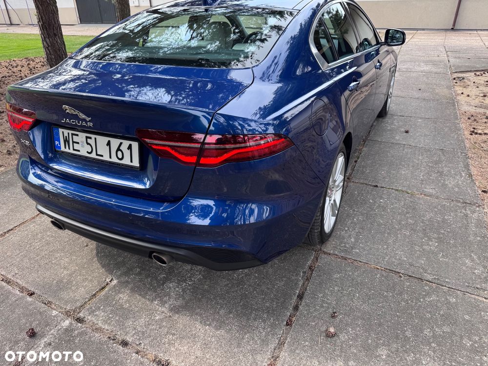 Jaguar XE 2.0 P250 SE - 8