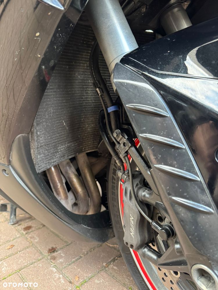 Kawasaki GTR - 6