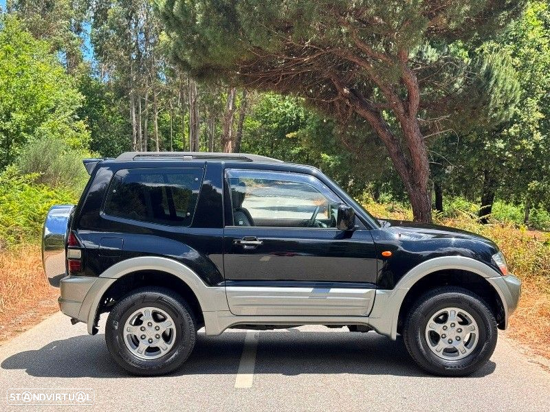 Mitsubishi Pajero 3.2 DI-D GLS - 3