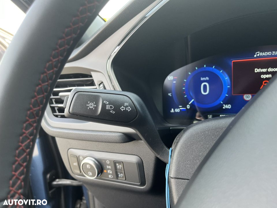 Ford Kuga - 12