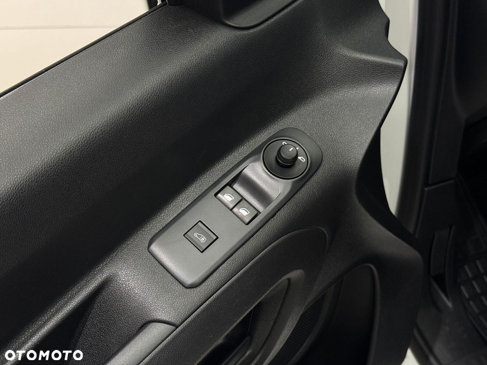 Opel Combo Cargo XL 1.5 CDTI 2,3t (bryg.) - 22