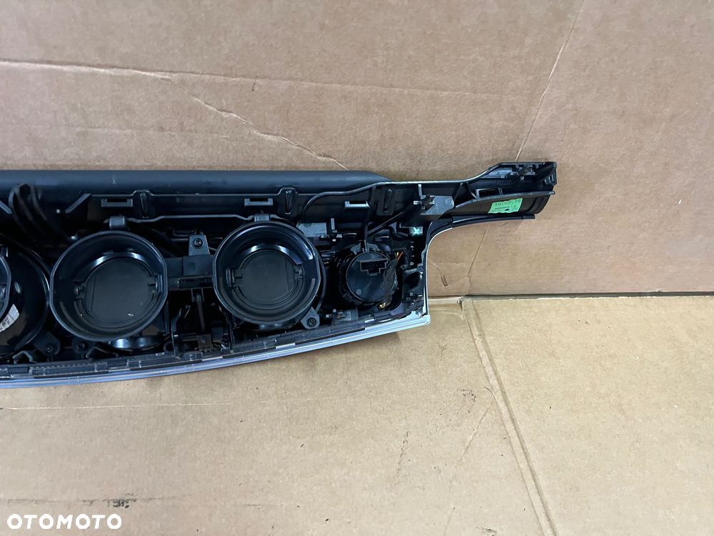 Kratka nawiewu środkowa dekor listwa Mercedes E-Klasa W213 A2136809100 - 10
