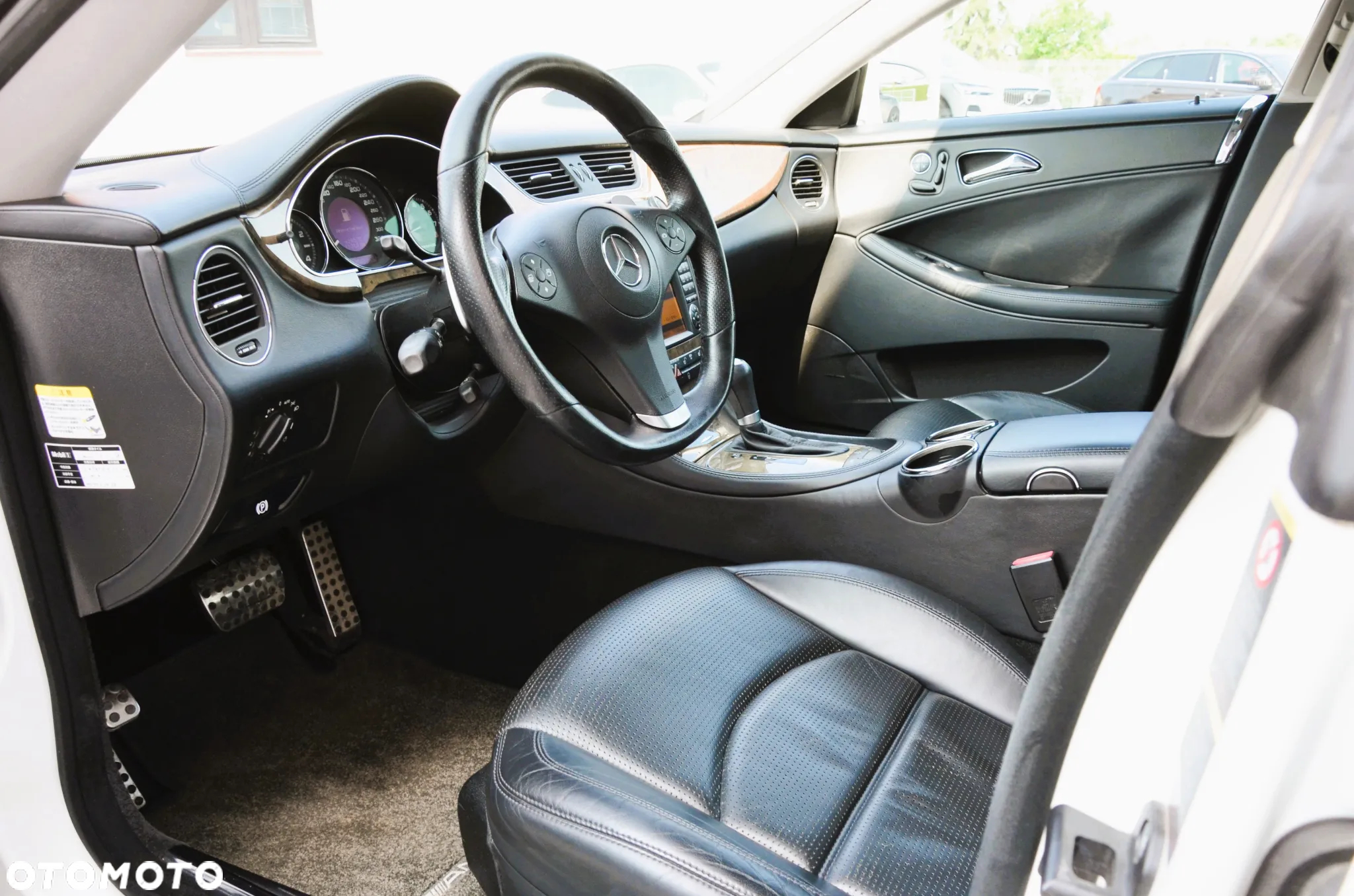 Mercedes-Benz CLS 63 AMG 7G-TRONIC - 17