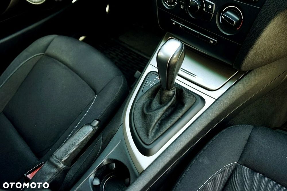 BMW Seria 1 118d - 27