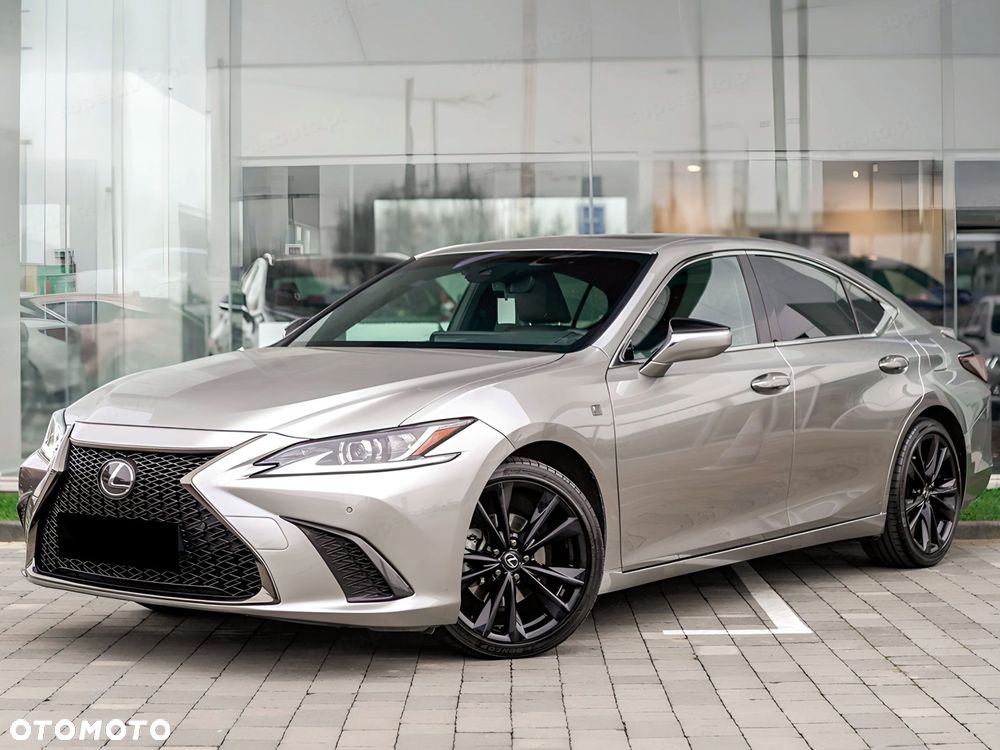 Lexus ES 300h F Sport Design - 3