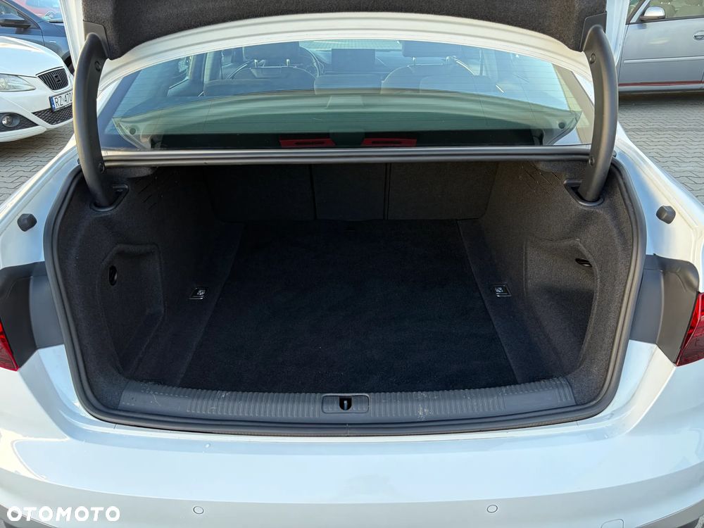 Audi A4 Limousine 35 TFSI mHEV S Line S tronic - 34