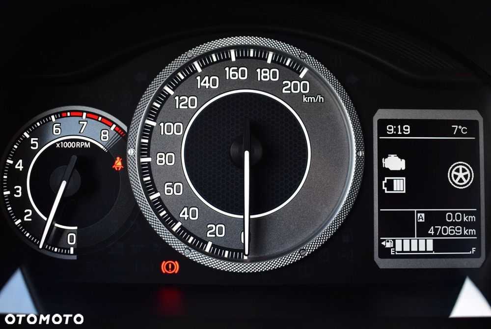 Suzuki Ignis - 25