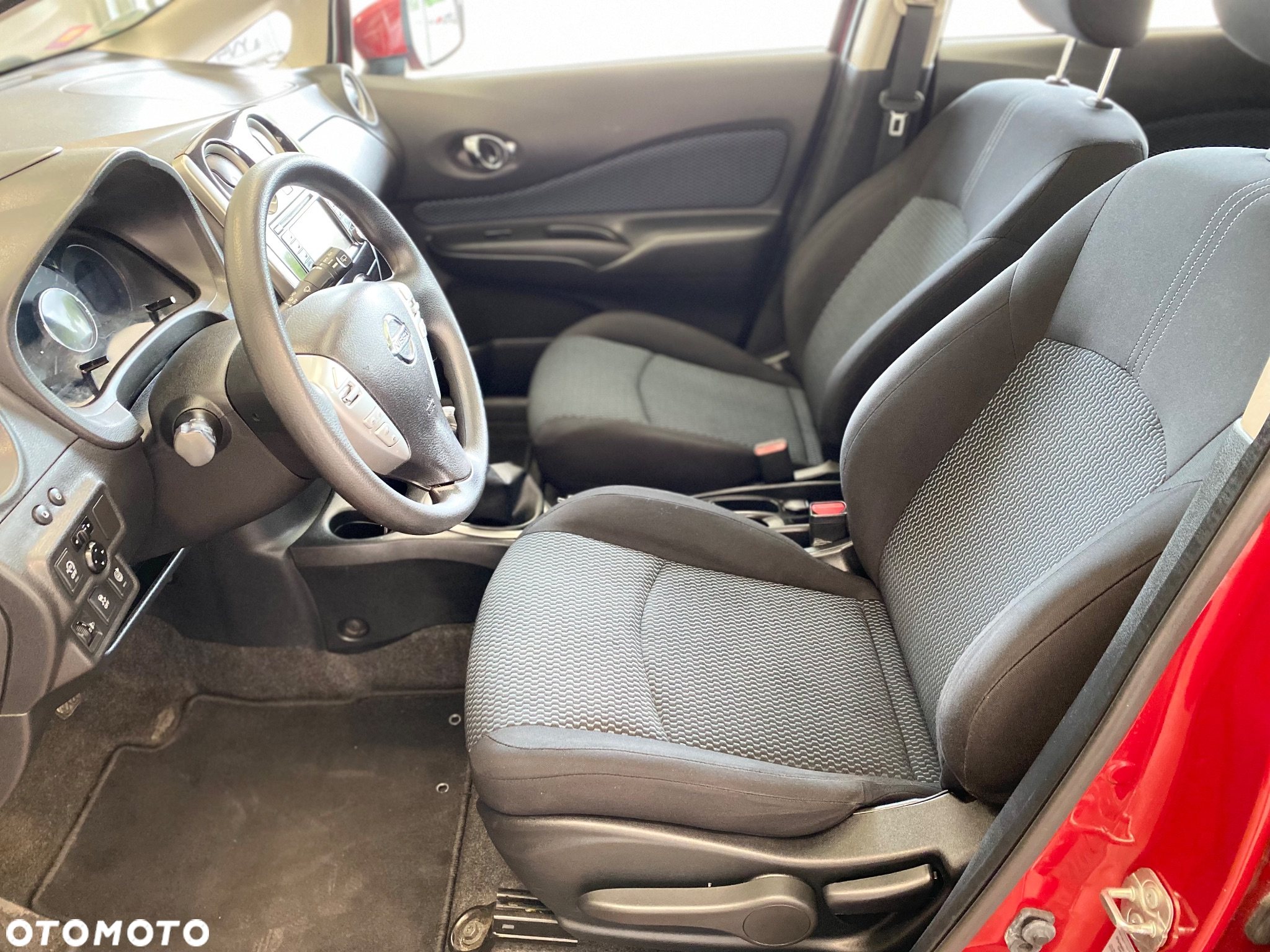 Nissan Note 1.2 Tekna EU6 - 9