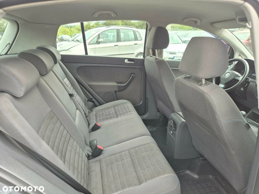 Volkswagen Golf Plus 1.9 TDI Sportline - 15