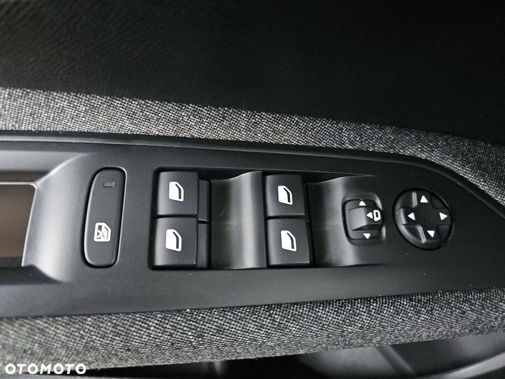 Peugeot 3008 1.2 PureTech Active Pack S&S - 22