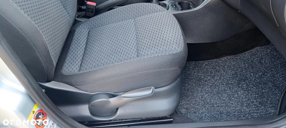 Skoda Fabia 1.2 HTP Syle Edition - 15