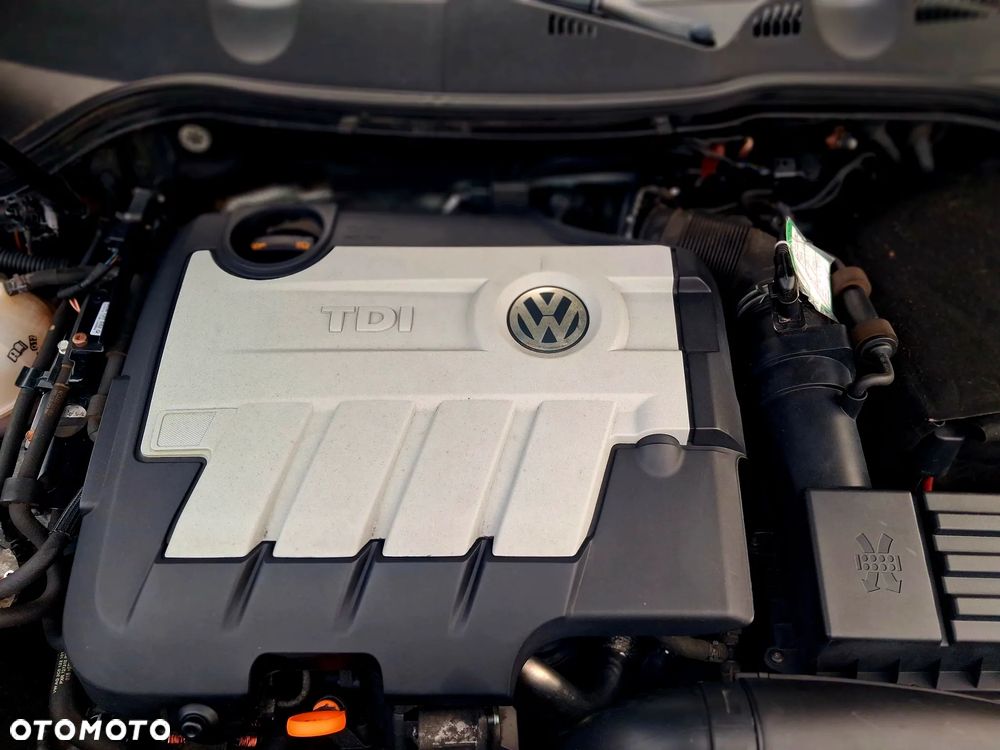 Volkswagen Passat 2.0 TDI Comfortline DSG - 18