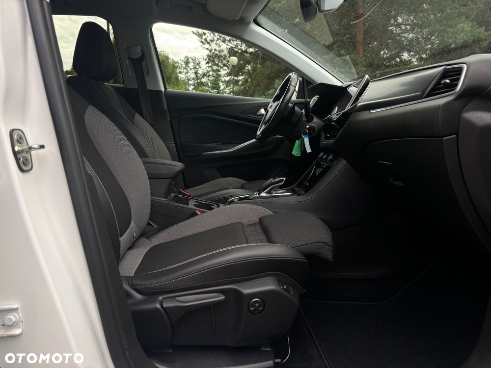 Opel Grandland 1.5 D Automatik Business Edition - 23