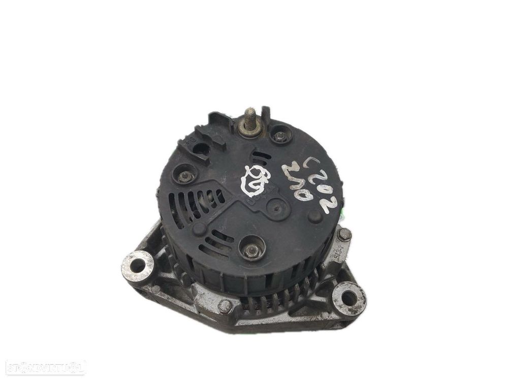 Alternador Mercedes-Benz C-Class (W202) - 3