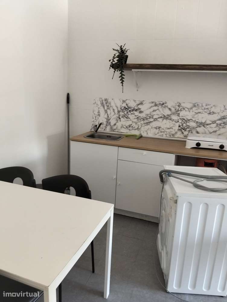 Apartamento T0 arrendar - Quinta do Conde - Grande imagem: 2/3