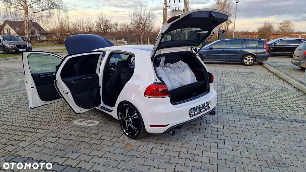 Volkswagen Golf 2.0 TSI GTI - 14