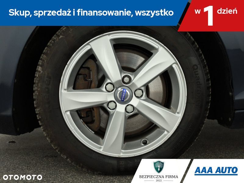 Volvo V40 - 18