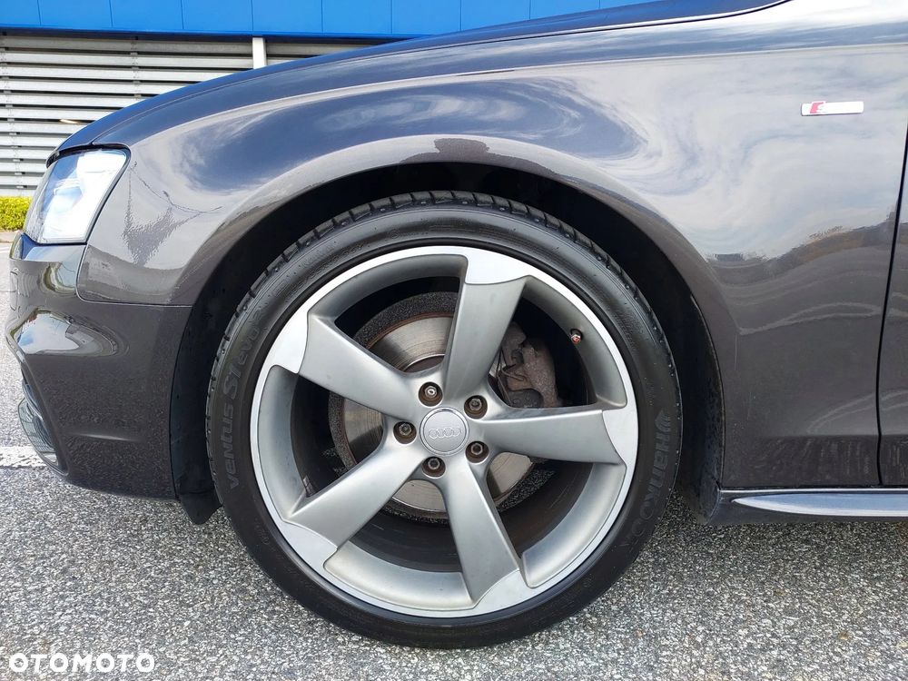 Audi A4 Avant 2.0 TDI DPF quattro S line Sportpaket - 15