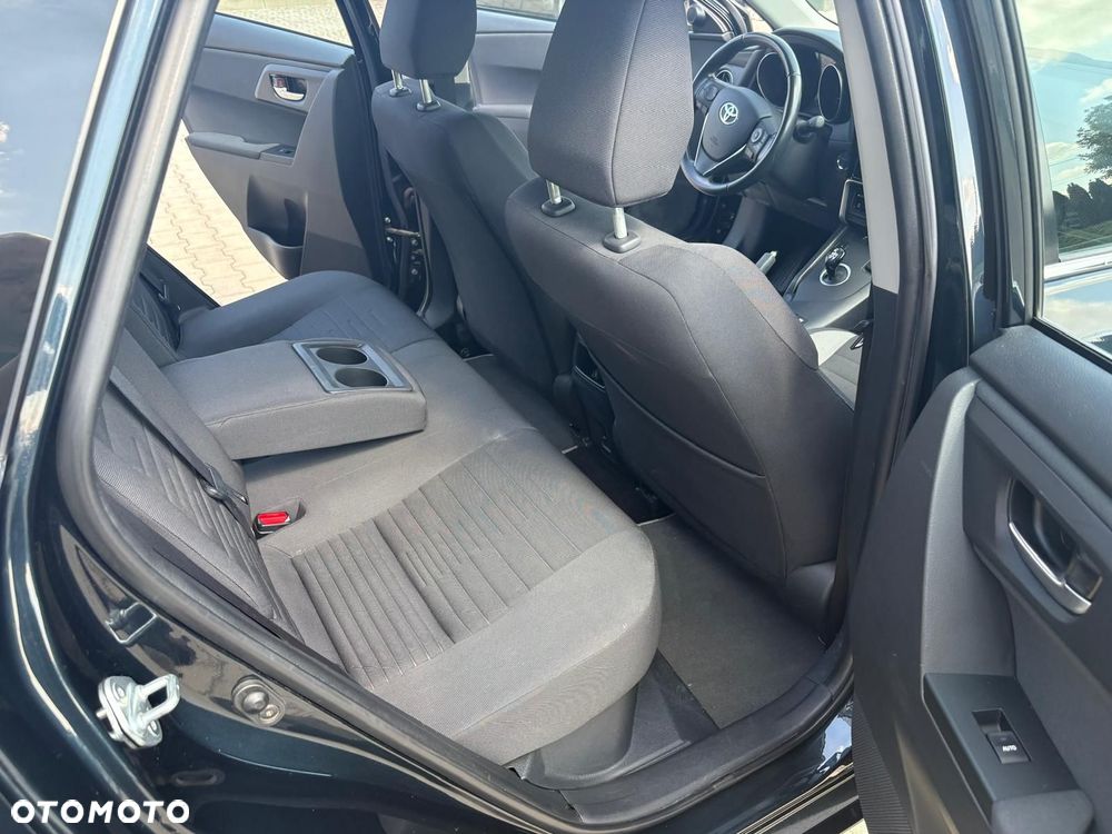 Toyota Auris - 13