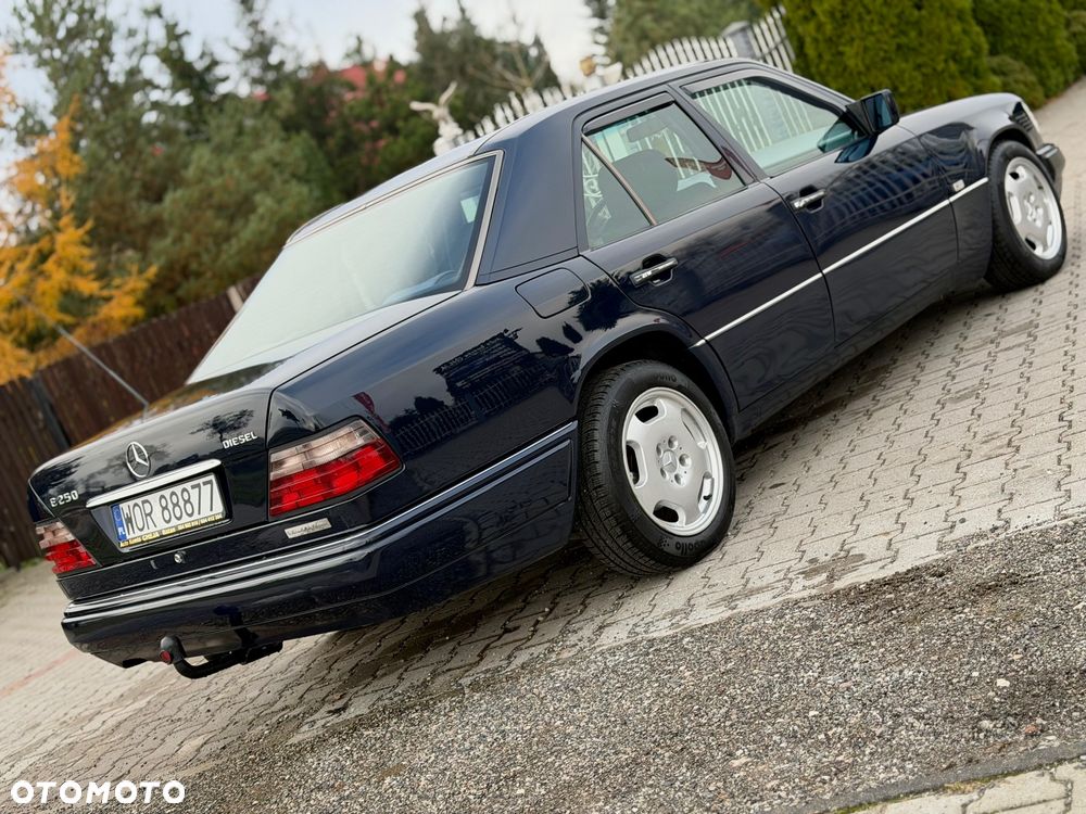 Mercedes-Benz W124 (1984-1993) - 37