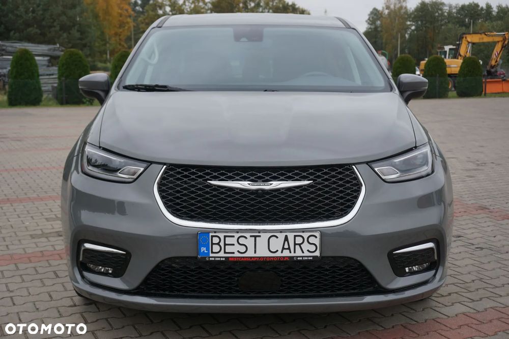 Chrysler Pacifica 2023 photo 3