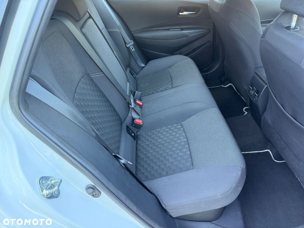 Toyota Corolla 1.8 Hybrid Comfort - 27