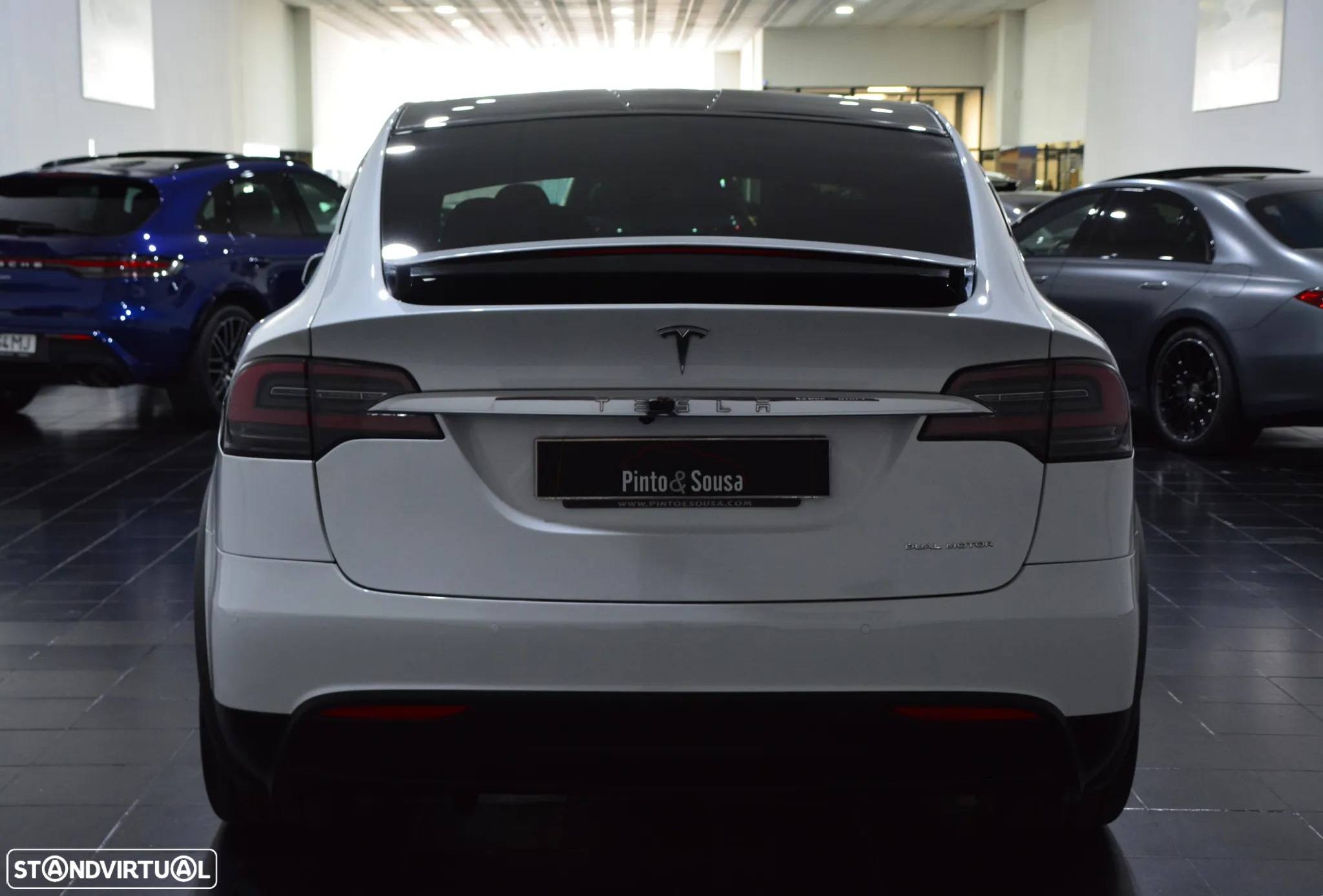 Tesla Model X 100 kWh Long Range AWD - 18