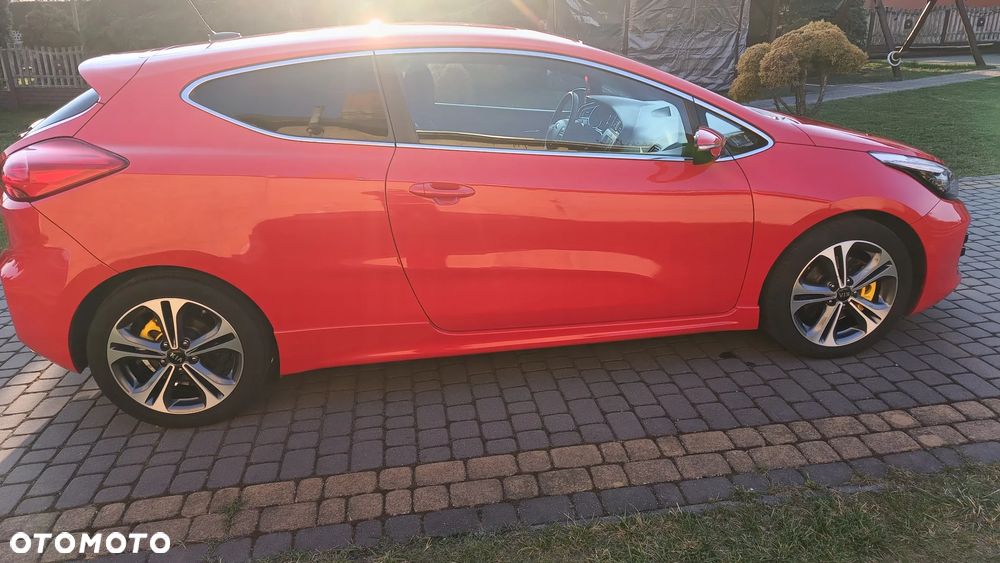 Kia Ceed 1.6 CRDi GT Line - 1