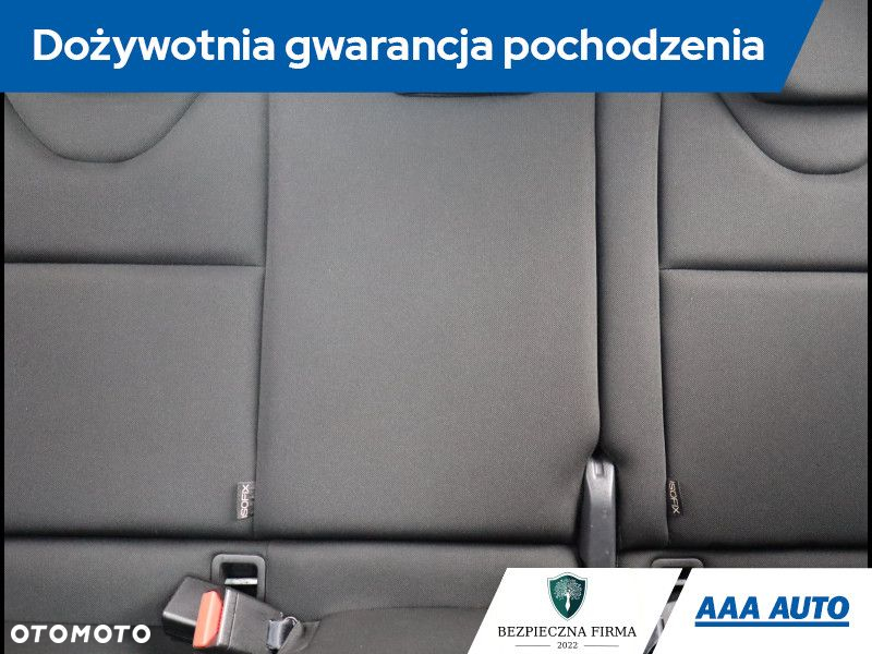 Renault Clio - 11