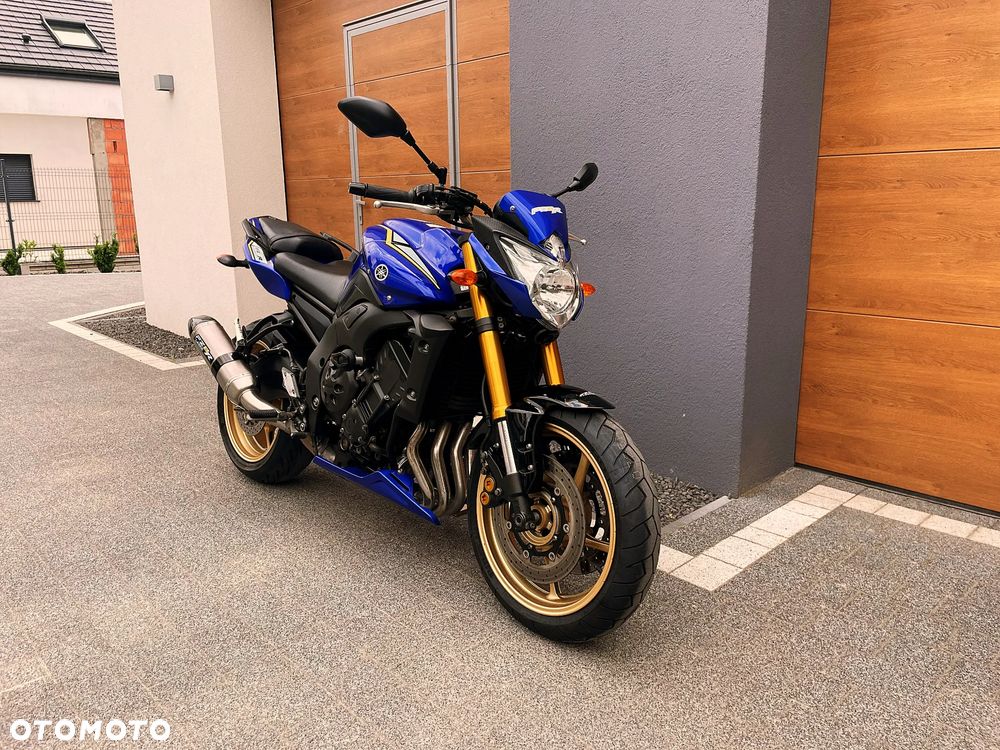 Yamaha FZ8 - 1