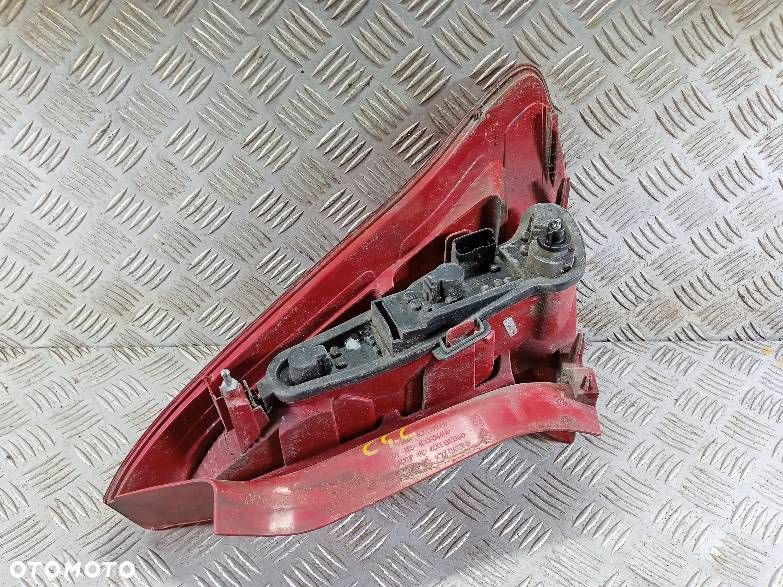LAMPA LEWA TYLNA CITROEN C4 - 2