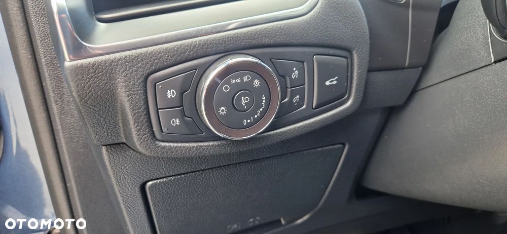 Ford S-Max 2.0 EcoBlue Titanium - 29