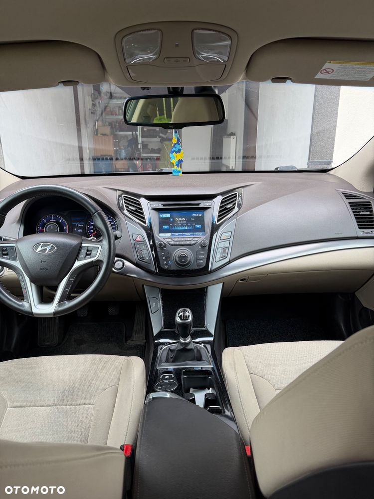 Hyundai i40 1.7 CRDi Comfort + - 22