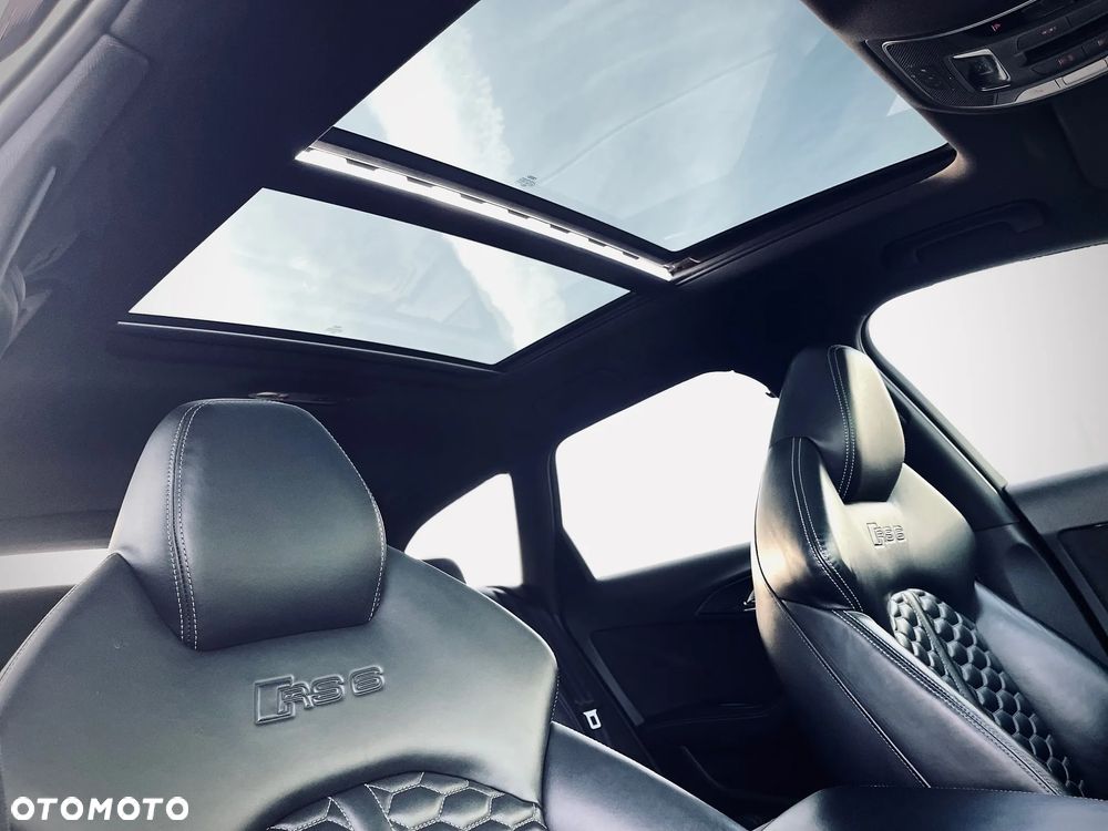 Audi RS6 Avant Standard - 4