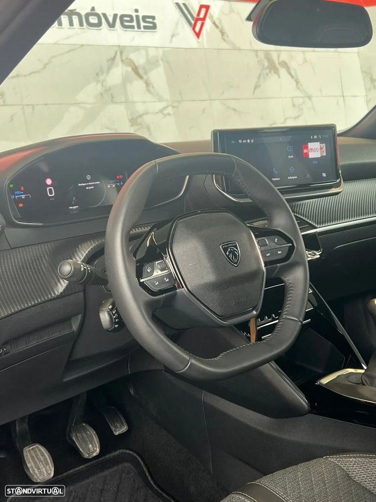 Peugeot 2008 1.2 PureTech Allure - 13