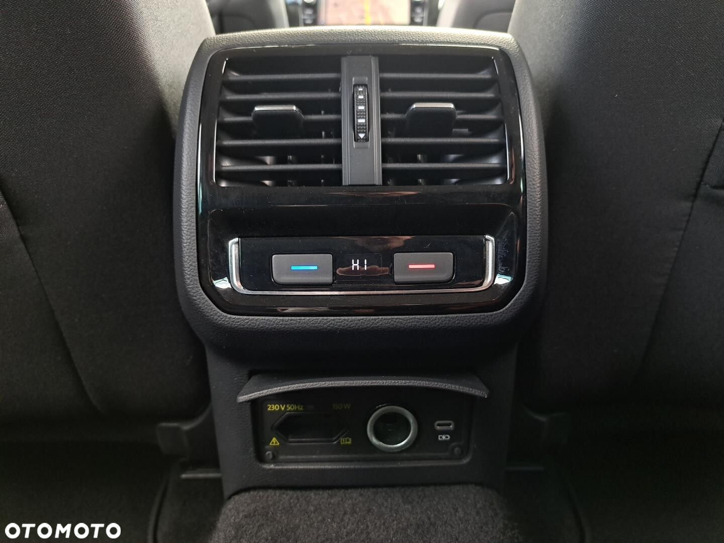 Volkswagen Passat 2.0 TDI Business DSG - 18