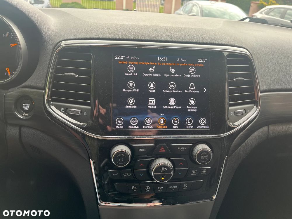 Jeep Grand Cherokee 3.6 V6 Pentastar 4WD Automatik Laredo - 32