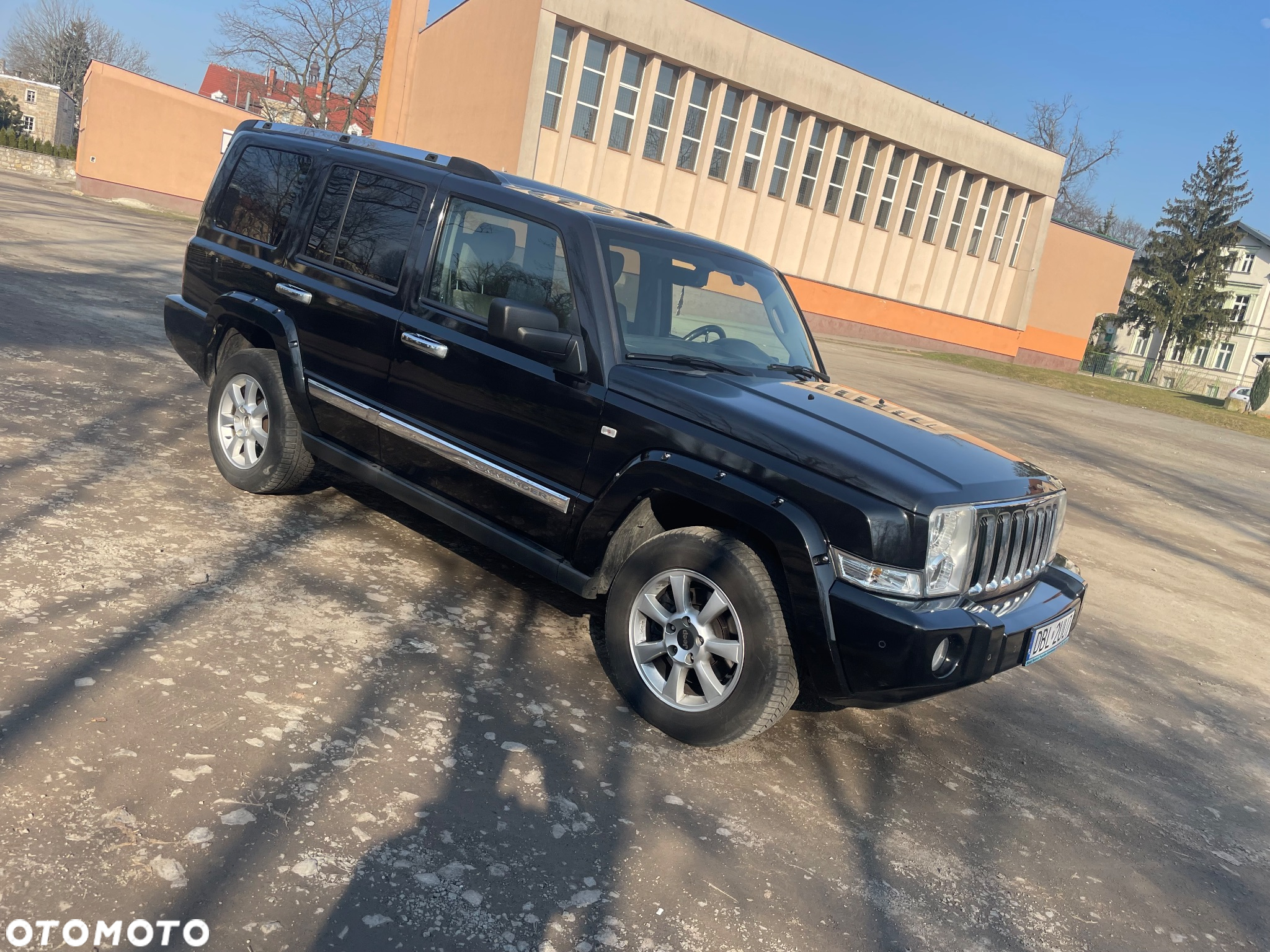 Jeep Commander - 11