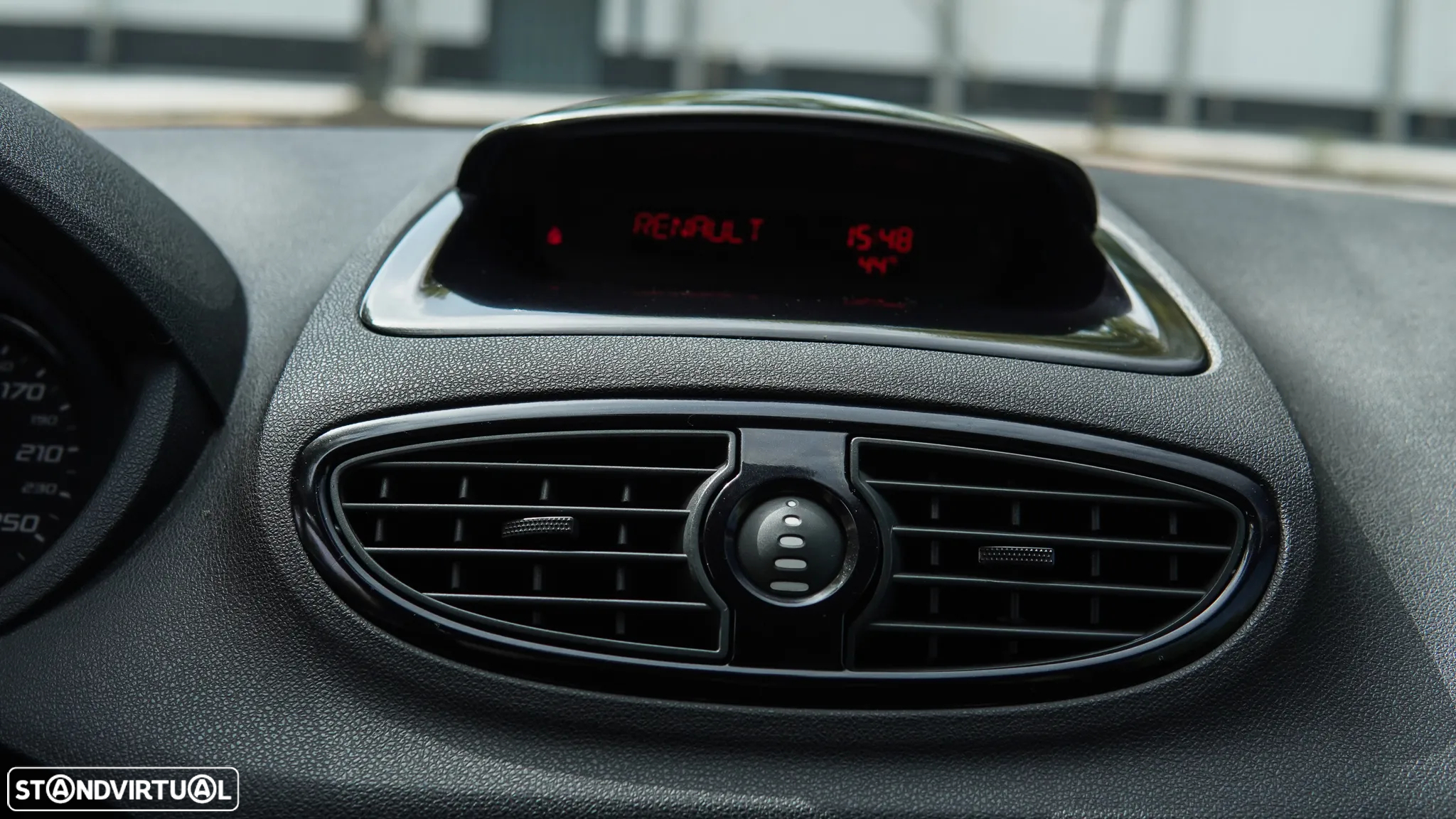 Renault Clio 2.0 16V Sport - 39