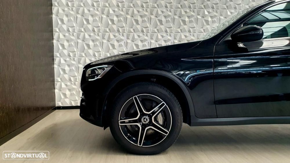 Mercedes-Benz GLC 300 de 4Matic 9G-TRONIC AMG Line - 12