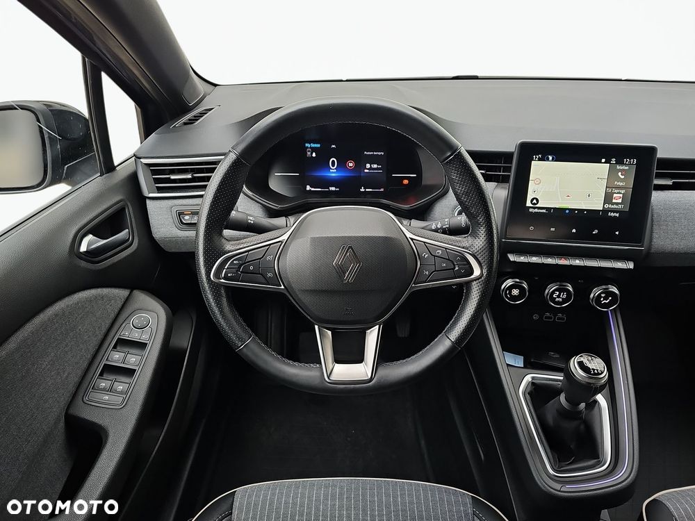 Renault Clio - 11