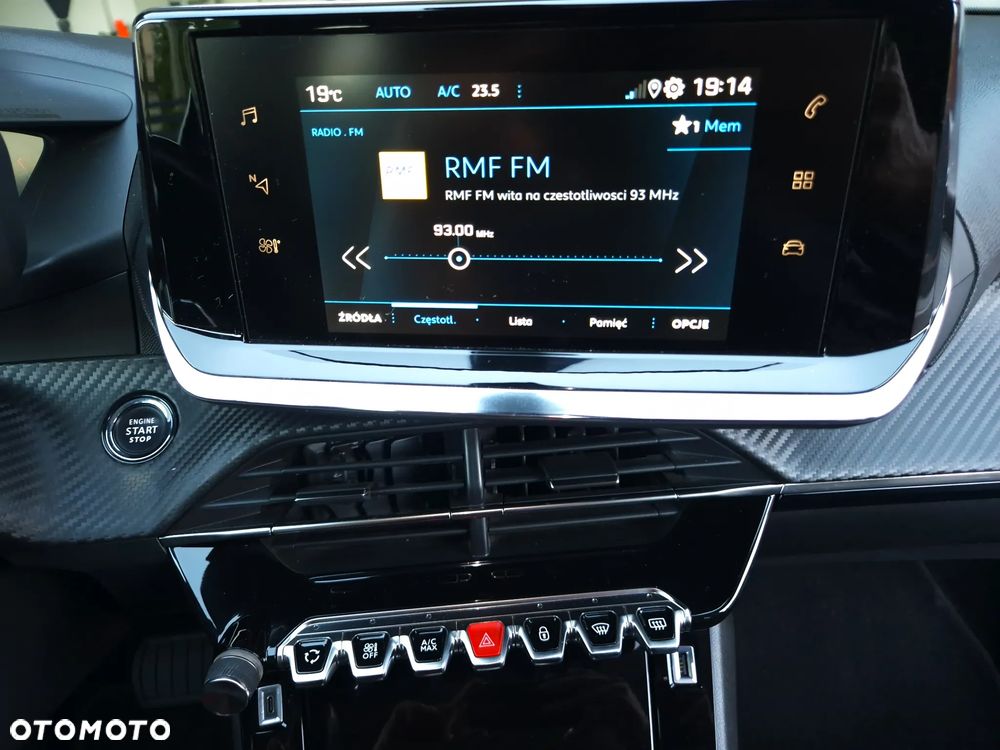 Peugeot 2008 BlueHDi 130 Allure S&S EAT8 - 19