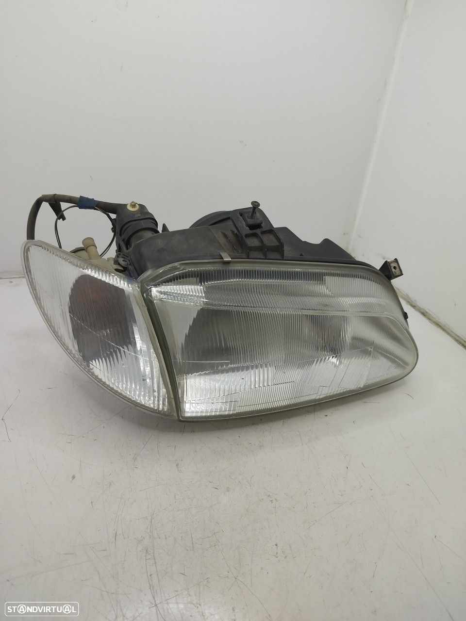Farol/ Otica Dianteiro Dto Renault Megane I Classic (La0/1_) - 3