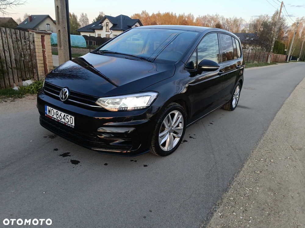 Volkswagen Touran - 1