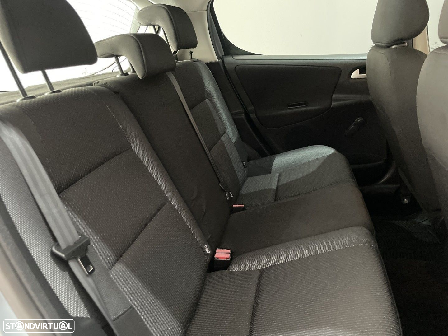 Peugeot 207 1.6 HDi 99g - 23