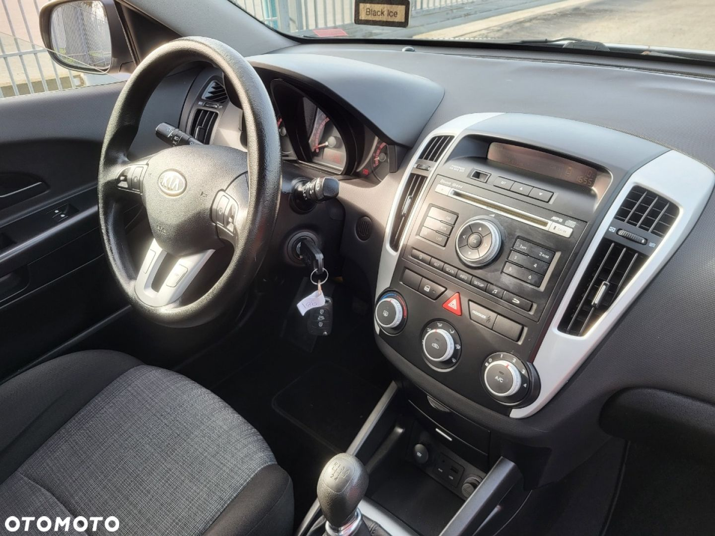 Kia Ceed - 9